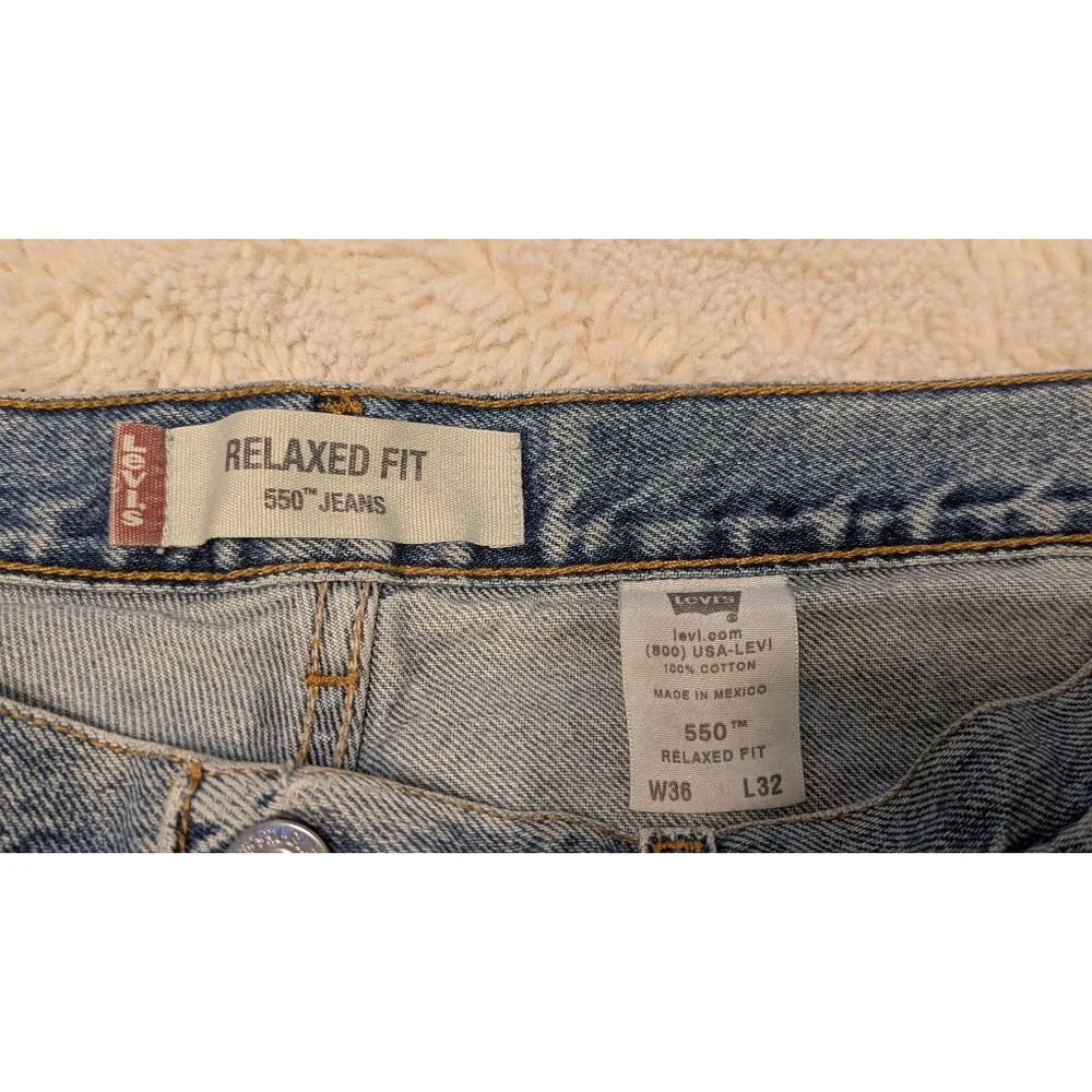 Men's Levi's 550 Jeans Size 36 Blue Relaxed Fit